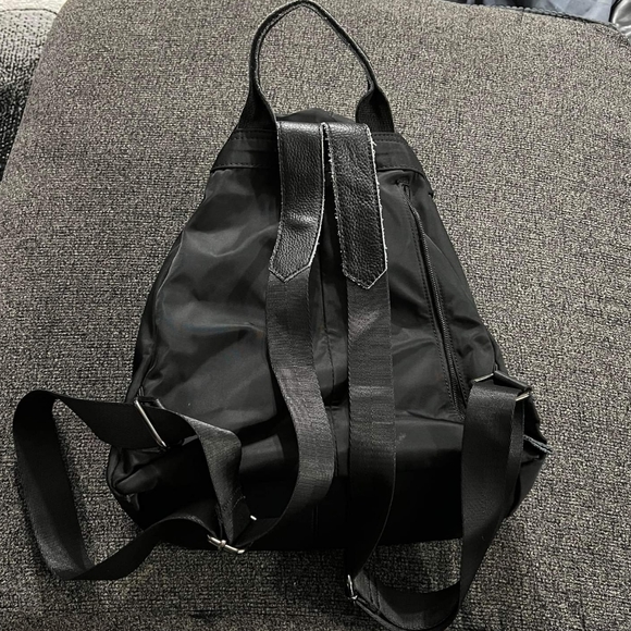 Big Zipper Backpack - Picture 3 of 5